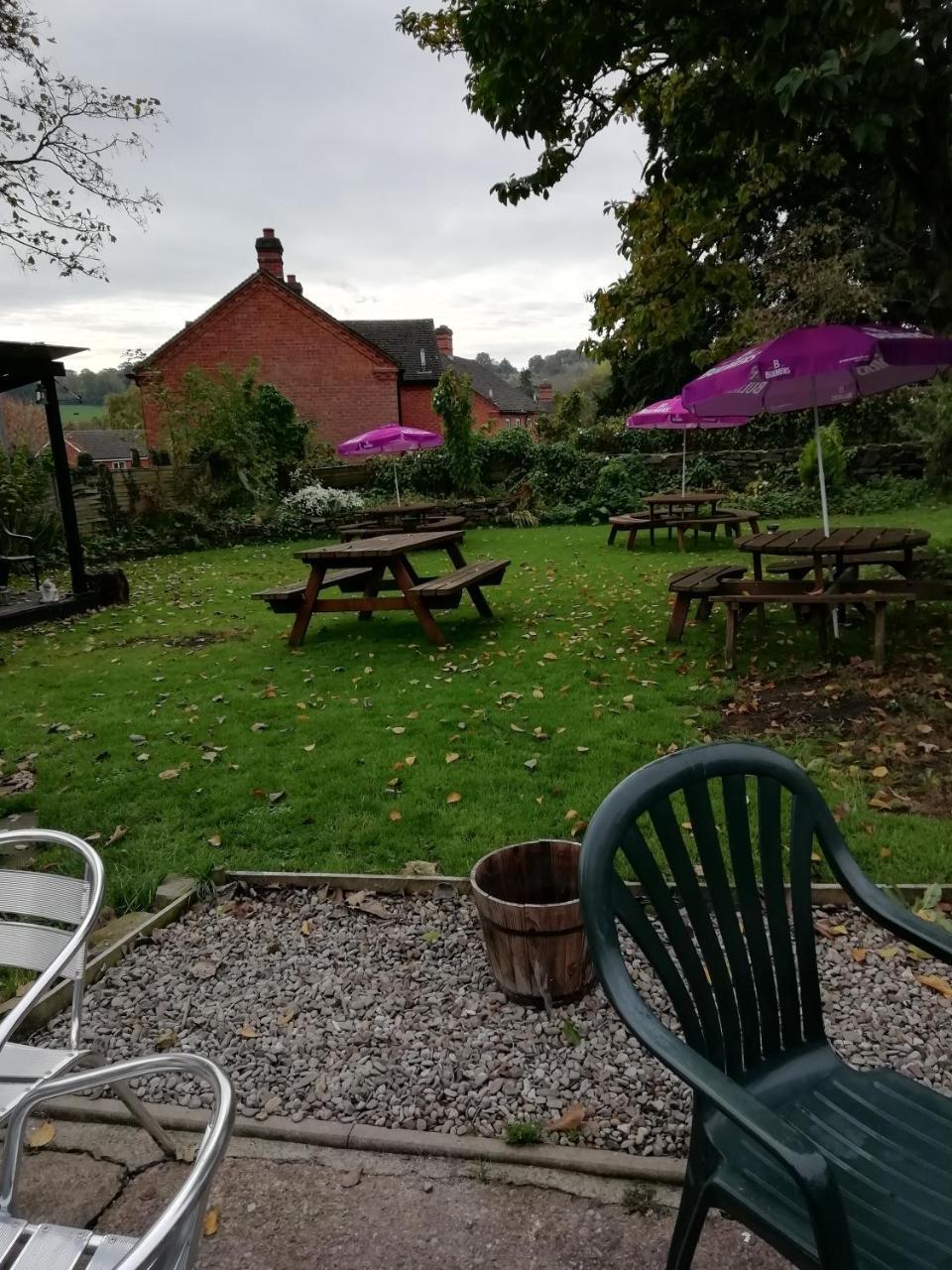 The Royal Oak Hotel Kington  Exterior photo